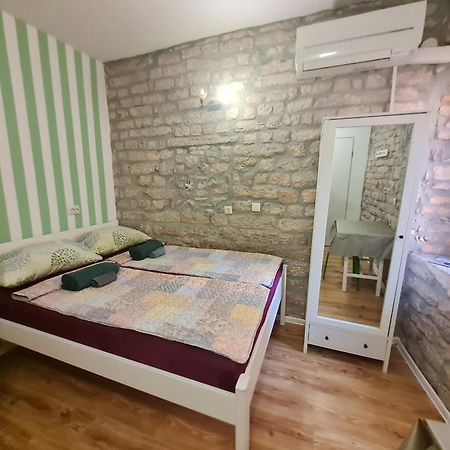 Rooms & Studio Apartments شيبينيك الغرفة الصورة