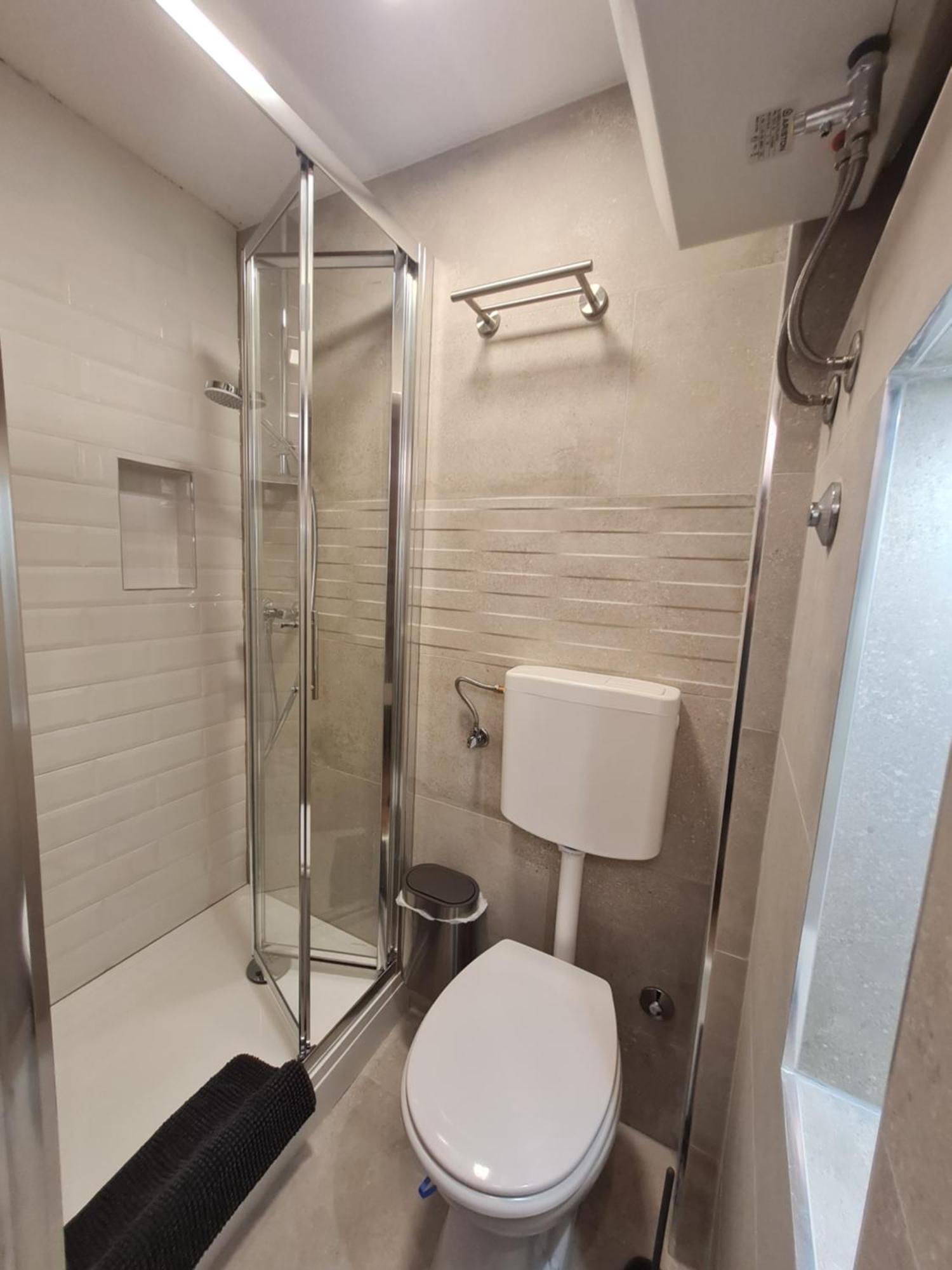 Rooms & Studio Apartments شيبينيك الغرفة الصورة