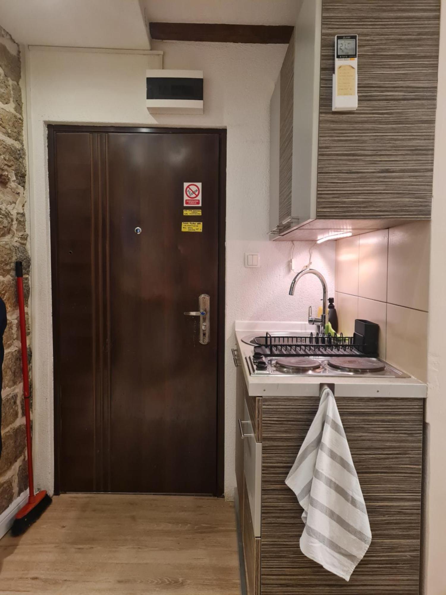 Rooms & Studio Apartments شيبينيك الغرفة الصورة