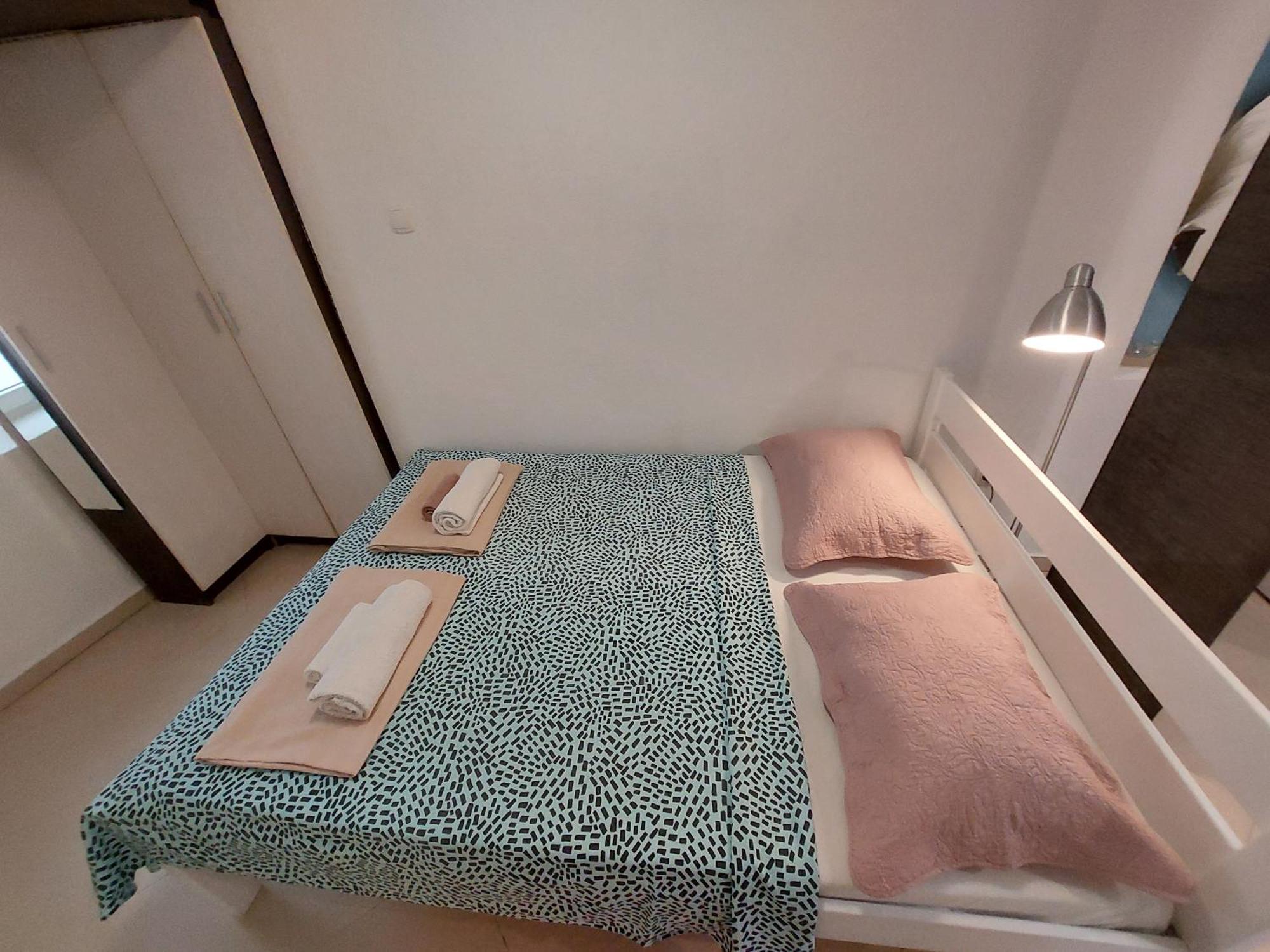 Rooms & Studio Apartments شيبينيك الغرفة الصورة